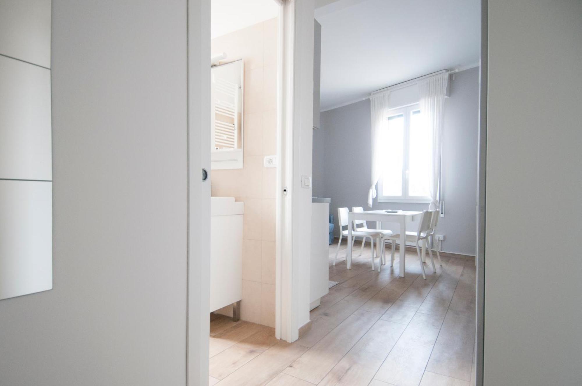 Blanco Apartment - Ambrogiohost Bolonia Zewnętrze zdjęcie