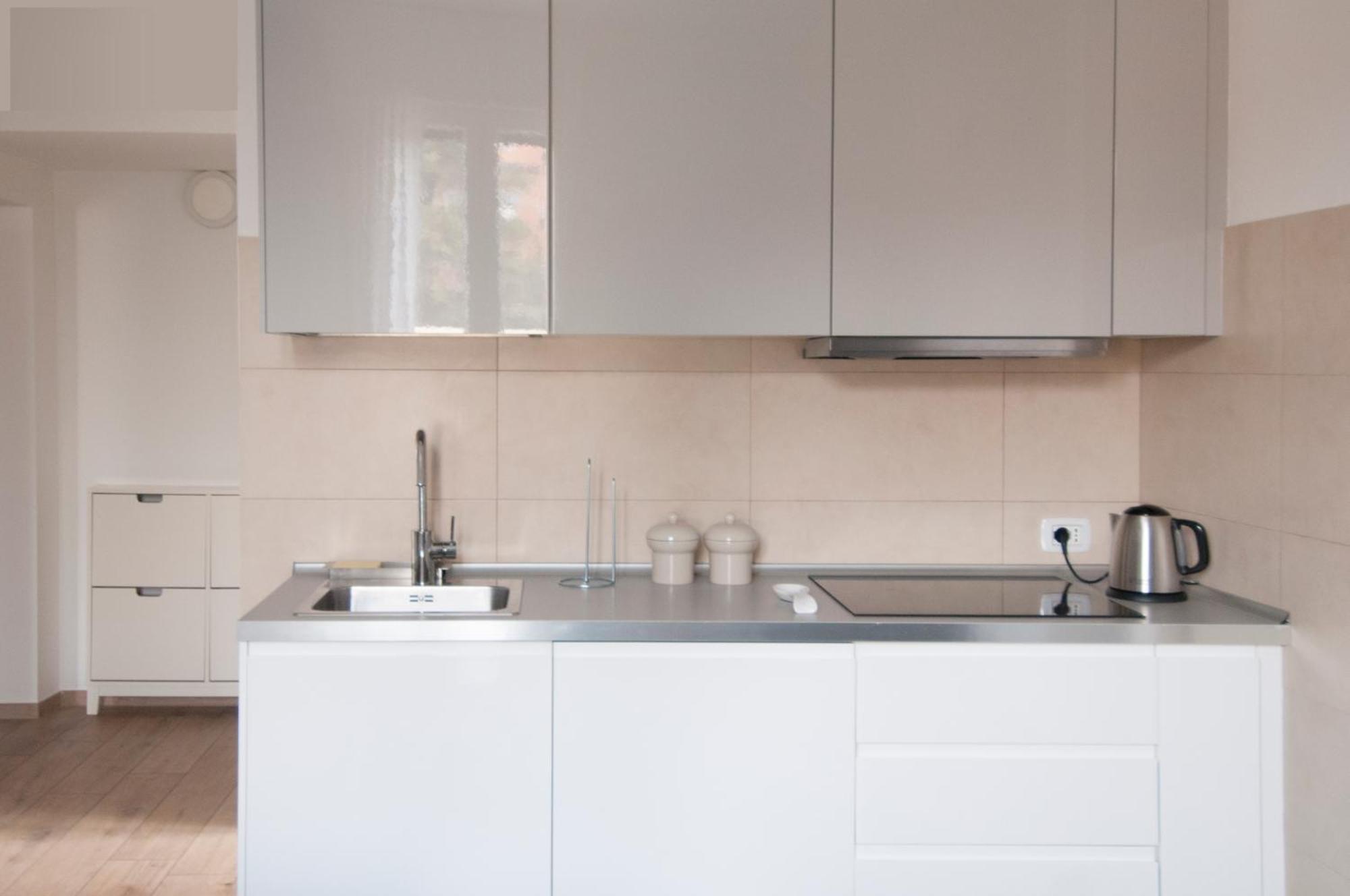 Blanco Apartment - Ambrogiohost Bolonia Zewnętrze zdjęcie